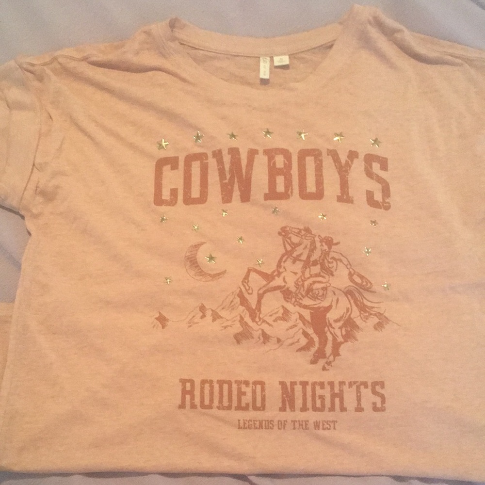Cowboys Rodeo Nights Womens T shirt Sz Small with and oversized fit . NWOT